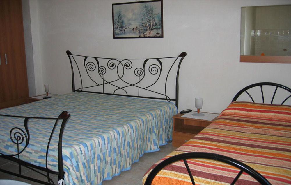 B&B Villa Teresa Lecce Exterior foto